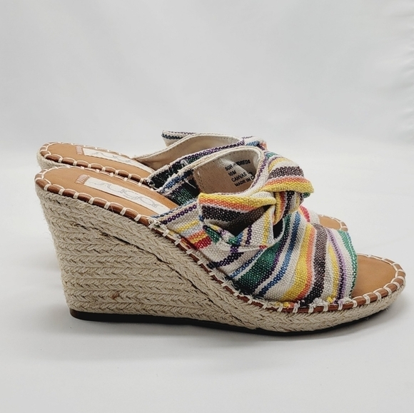 NWOT‎ Sugar multicolor boho wedge heels size 10M - Picture 3 of 8